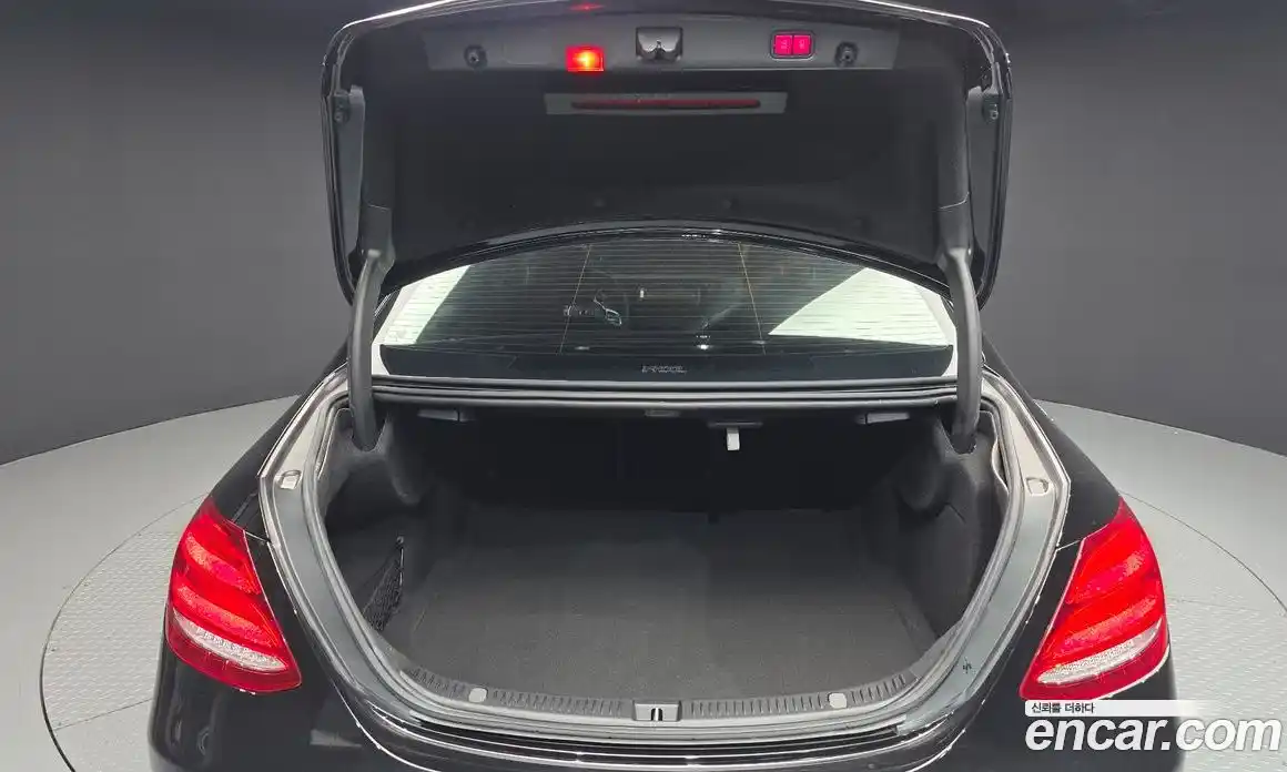 Mercedes-Benz E-Class 2019 2.0 автомат (гидро), фото 20