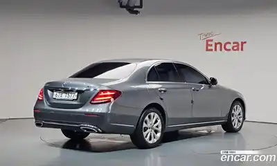 Mercedes-Benz E-Class, 2019, 105 449 км