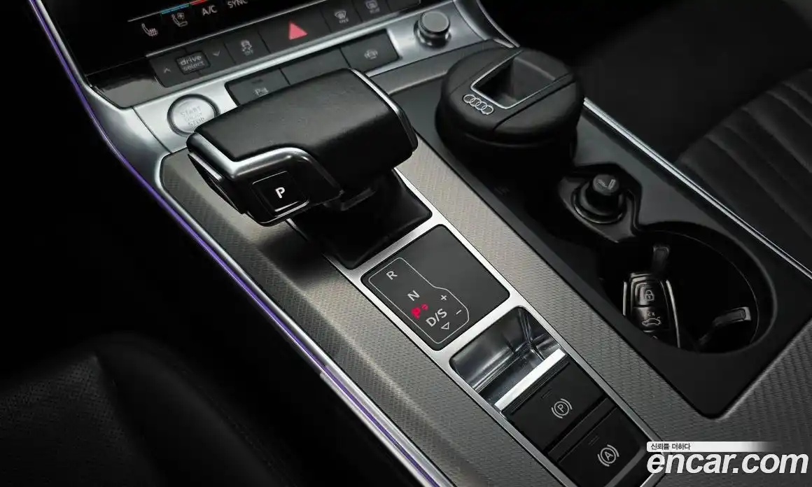 Audi A6 2020 2.0 автомат (гидро), фото 12