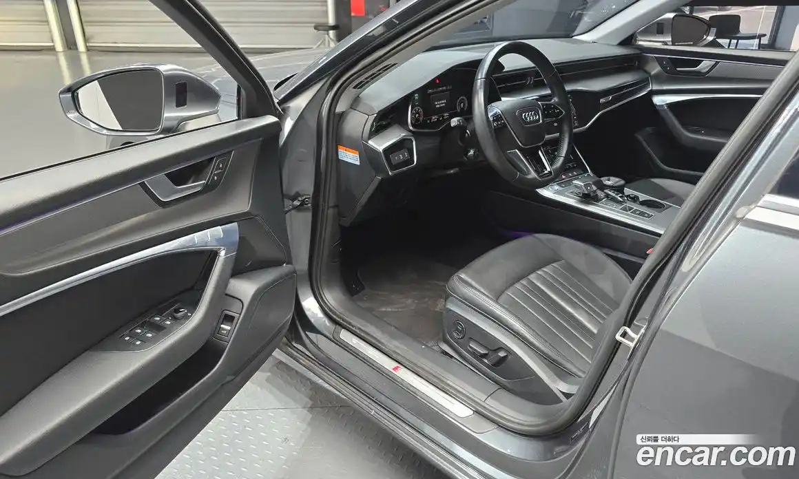 Audi A6 2020 2.0 автомат (гидро), фото 13
