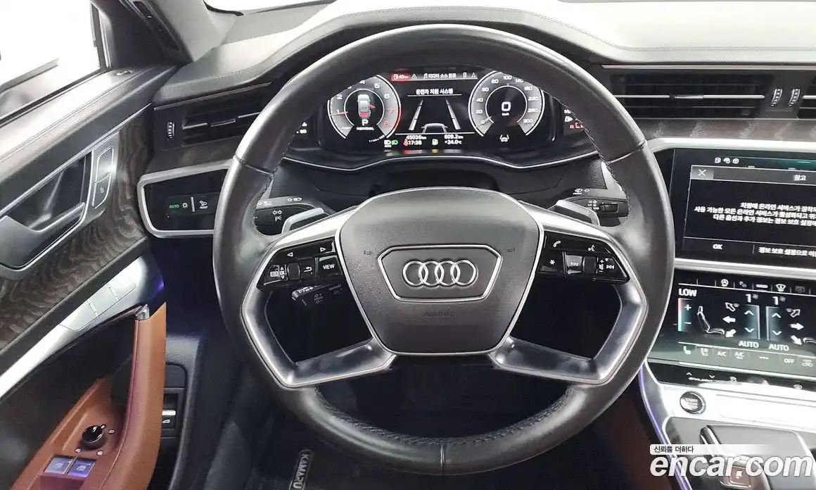 Audi A6 2023 2.0 автомат (гидро), фото 19