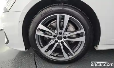 Audi A6 2023 2.0 автомат (гидро), миниатюра 5