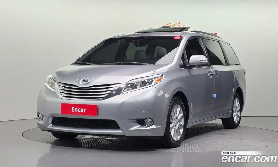 Toyota Sienna 2015 3.5 автомат (гидро), фото 1 Toyota Sienna 2015 3.5 автомат (гидро), фото 1