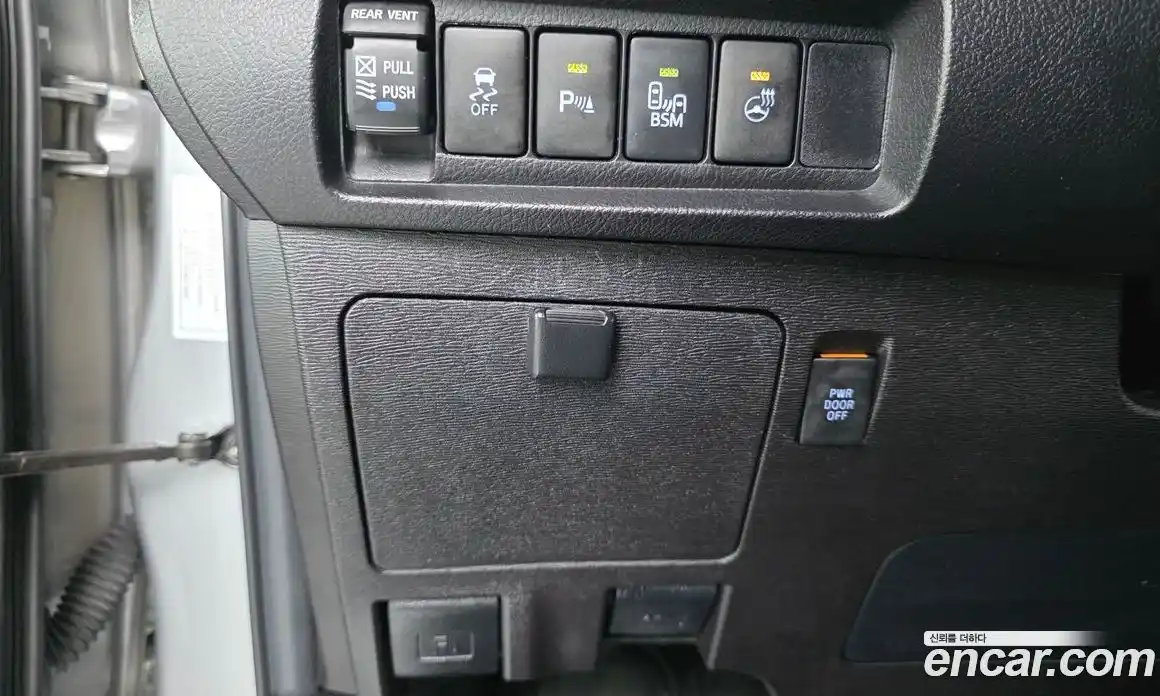Toyota Sienna 2015 3.5 автомат (гидро), фото 12 Toyota Sienna 2015 3.5 автомат (гидро), фото 12