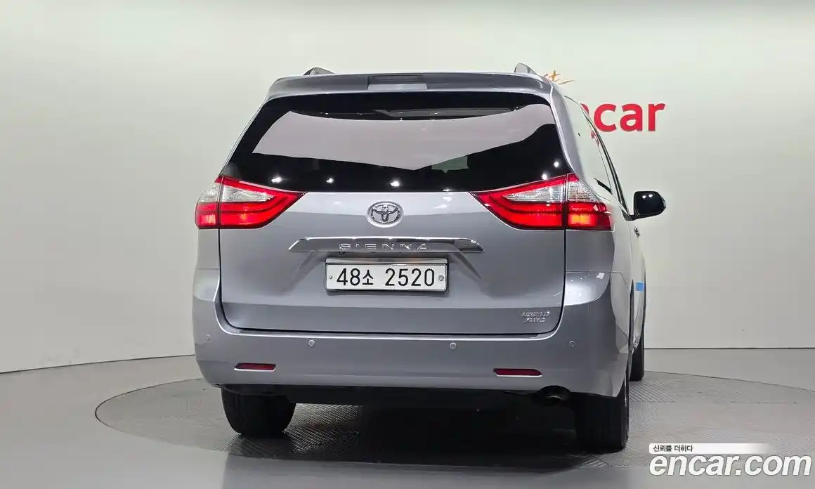 Toyota Sienna 2015 3.5 автомат (гидро), фото 4 Toyota Sienna 2015 3.5 автомат (гидро), фото 4