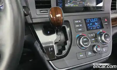 Toyota Sienna 2015 3.5 автомат (гидро), миниатюра 9 Toyota Sienna 2015 3.5 автомат (гидро), миниатюра 9