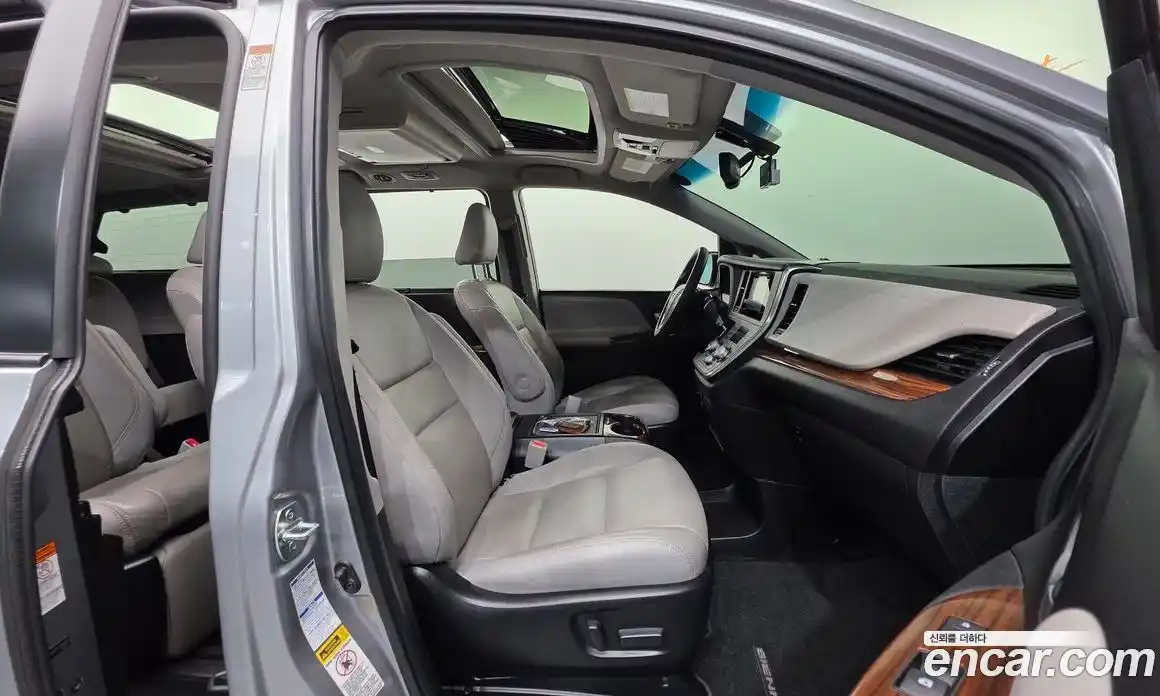 Toyota Sienna 2015 3.5 автомат (гидро), фото 10 Toyota Sienna 2015 3.5 автомат (гидро), фото 10