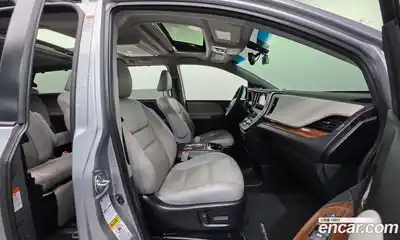 Toyota Sienna 2015 3.5 автомат (гидро), миниатюра 10 Toyota Sienna 2015 3.5 автомат (гидро), миниатюра 10
