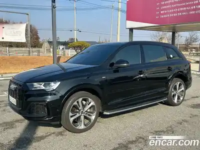 Audi Q7, 2022, 88 500 км