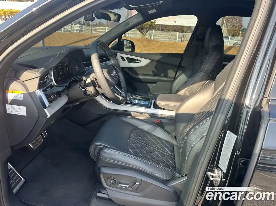 Audi Q7 2022 3.0 автомат (гидро), фото 13