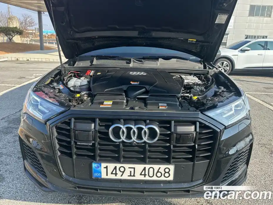 Audi Q7 2022 3.0 автомат (гидро), фото 6