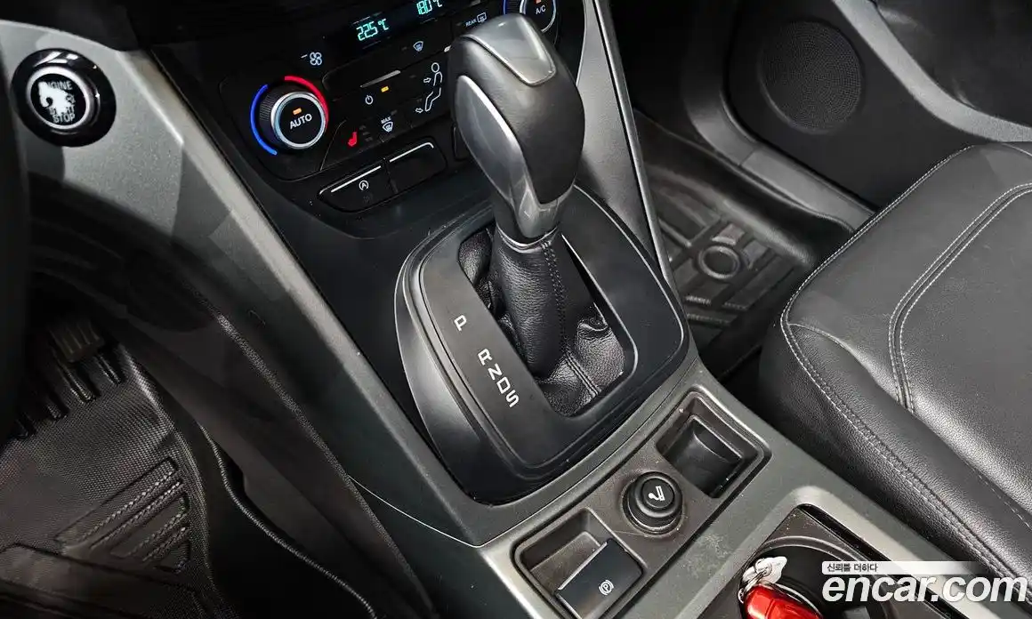 Ford Kuga 2017 2.0 автомат (гидро), фото 9