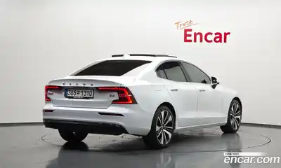 Volvo S60 2024 2.0 автомат (гидро), миниатюра 2