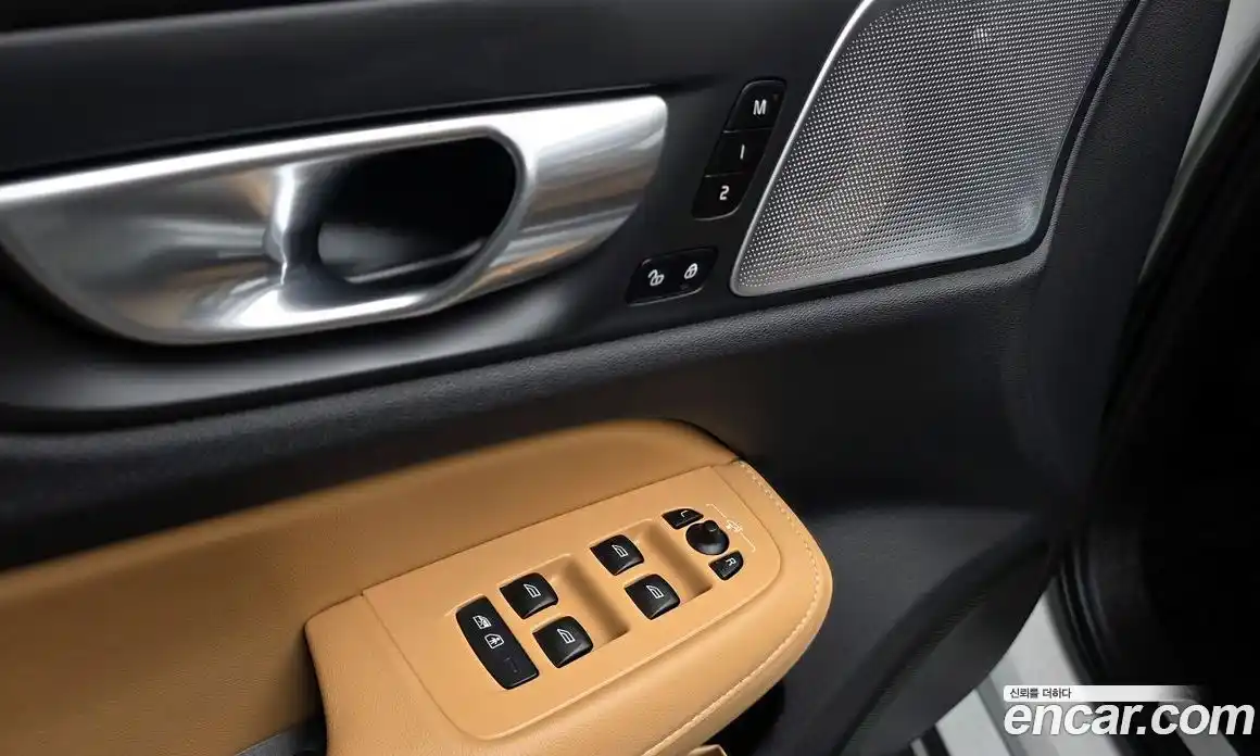 Volvo S60 2024 2.0 автомат (гидро), фото 25