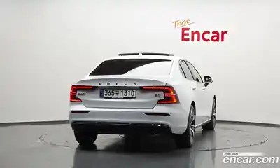 Volvo S60 2024 2.0 автомат (гидро), миниатюра 4