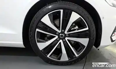 Volvo S60 2024 2.0 автомат (гидро), миниатюра 7