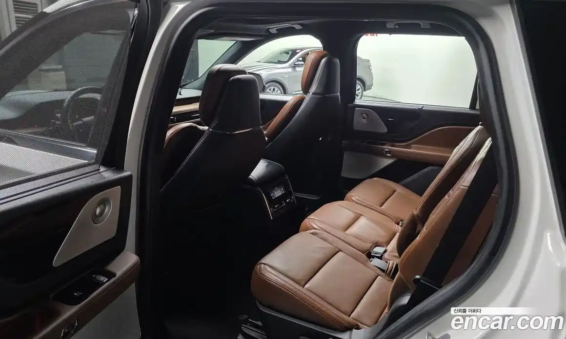 Lincoln Aviator 2021 3.0 автомат (гидро), фото 16 Lincoln Aviator 2021 3.0 автомат (гидро), фото 16