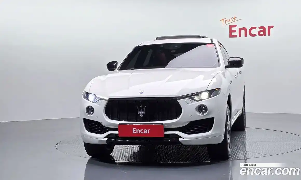 Maserati Levante 2017 3.0 автомат (гидро), фото 3 Maserati Levante 2017 3.0 автомат (гидро), фото 3