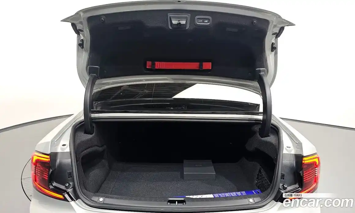 Volvo S90 2022 2.0 автомат (гидро), фото 24