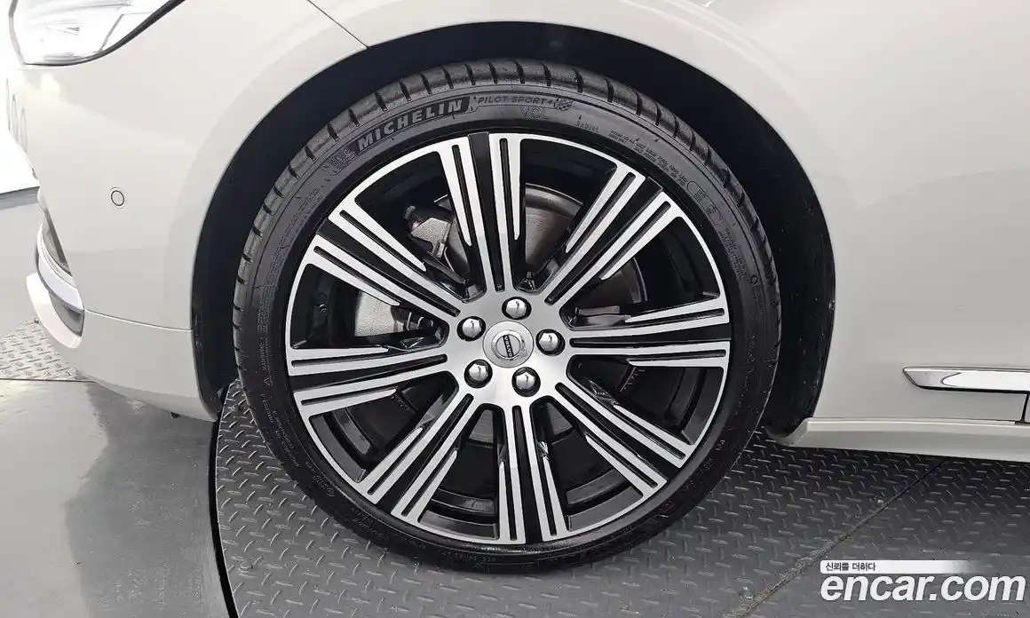Volvo S90 2022 2.0 автомат (гидро), фото 5