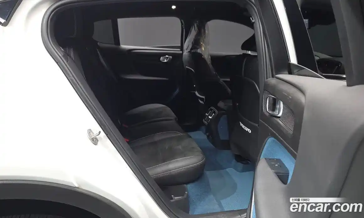 Volvo C40 2023 0.2 автомат (гидро), фото 18
