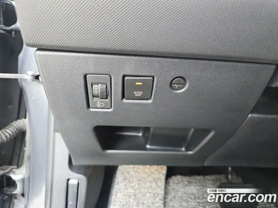 Peugeot 308 2013 1.6 автомат (гидро), фото 18