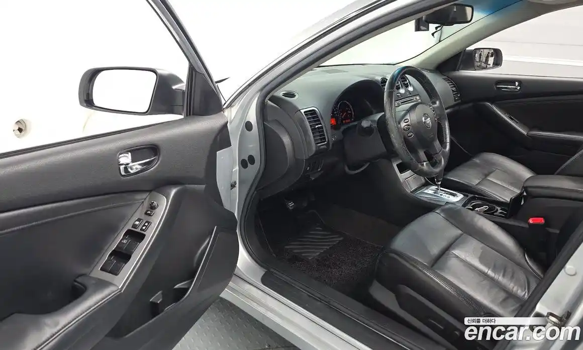Nissan Altima 2010 3.5 автомат (гидро), фото 10 Nissan Altima 2010 3.5 автомат (гидро), фото 10