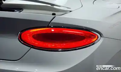 Bentley Continental 2020 4.0 автомат (гидро), миниатюра 9