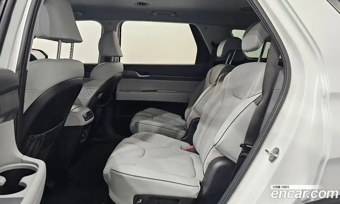 Hyundai Palisade 2024 2.2 автомат (гидро), фото 12