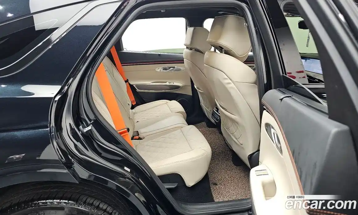 Genesis GV70 2024 2.5 автомат (гидро), фото 12