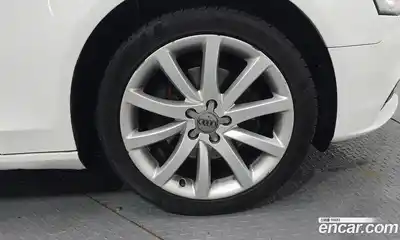 Audi A4 2014 2.0 автомат (гидро), миниатюра 7