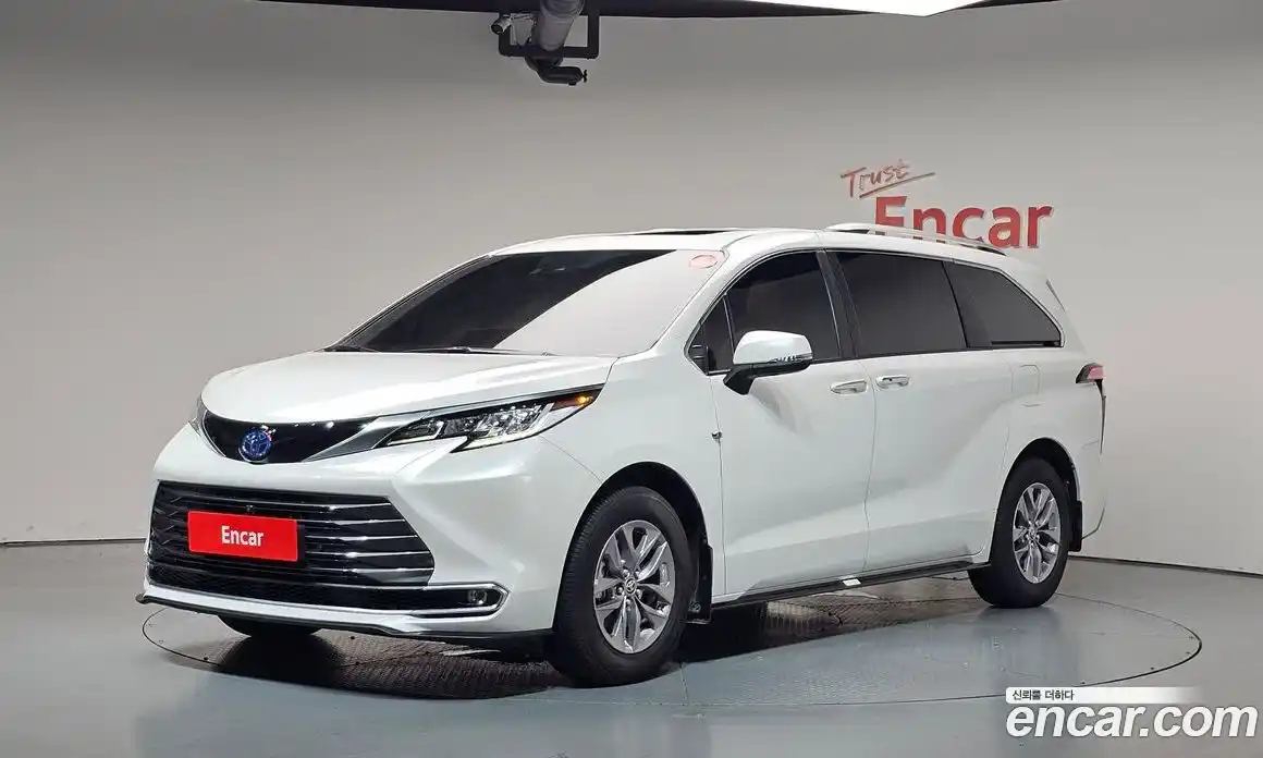 Toyota Sienna 2024 2.5 автомат (гидро), фото 1 Toyota Sienna 2024 2.5 автомат (гидро), фото 1