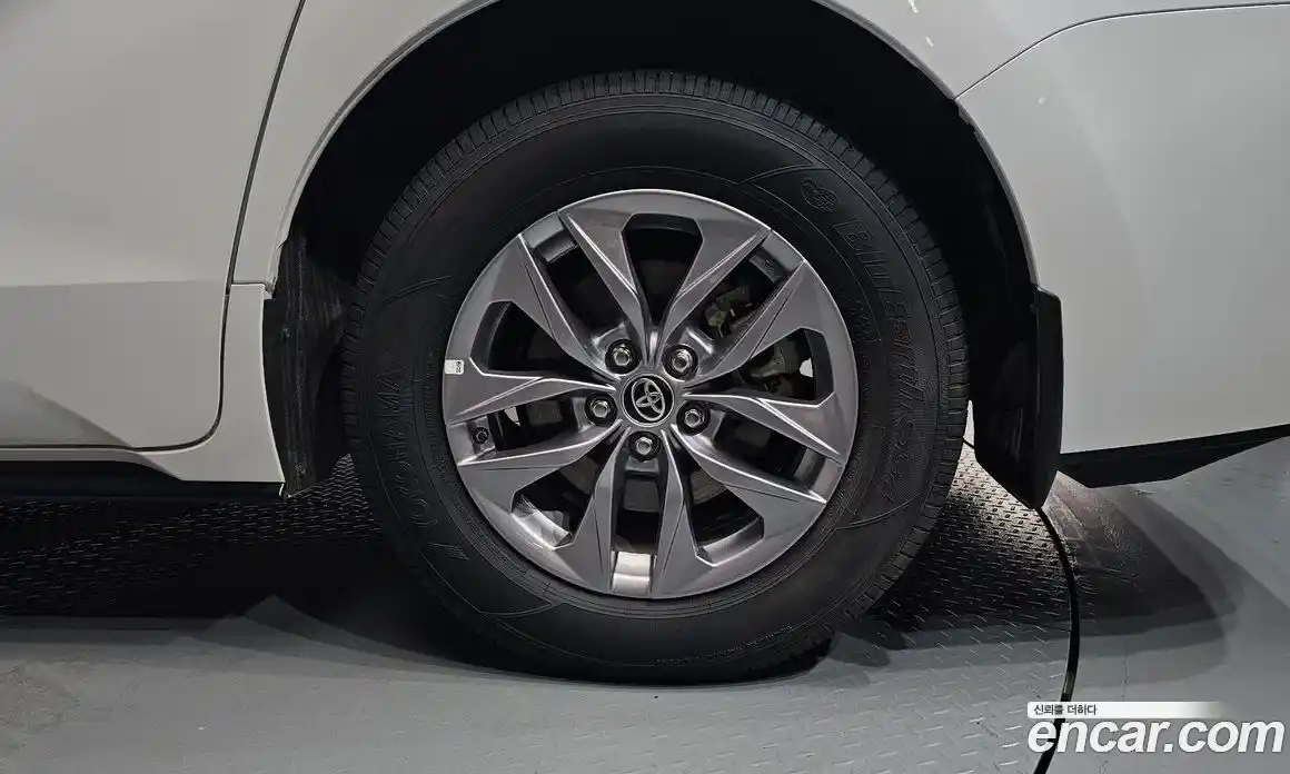 Toyota Sienna 2024 2.5 автомат (гидро), фото 7 Toyota Sienna 2024 2.5 автомат (гидро), фото 7