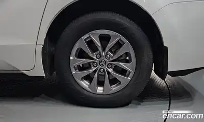 Toyota Sienna 2024 2.5 автомат (гидро), миниатюра 7 Toyota Sienna 2024 2.5 автомат (гидро), миниатюра 7