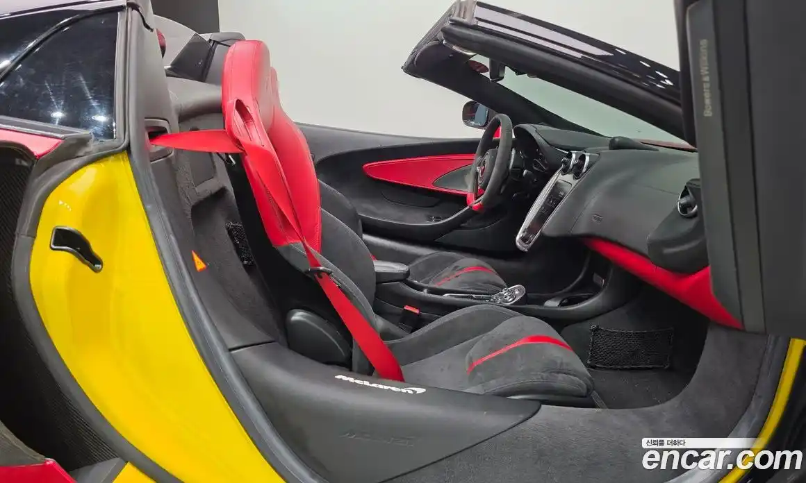 McLaren 570S 2018 3.8 автомат (гидро), фото 16 McLaren 570S 2018 3.8 автомат (гидро), фото 16
