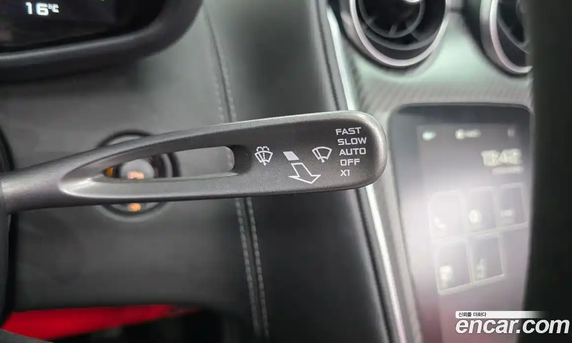 McLaren 570S 2018 3.8 автомат (гидро), фото 27 McLaren 570S 2018 3.8 автомат (гидро), фото 27