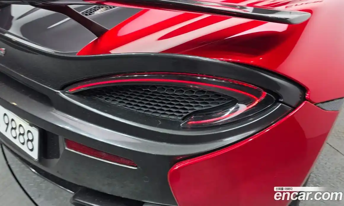 McLaren 570S 2018 3.8 автомат (гидро), фото 9 McLaren 570S 2018 3.8 автомат (гидро), фото 9