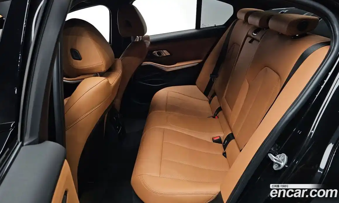BMW 3 серия 2024 2.0 автомат (гидро), фото 11