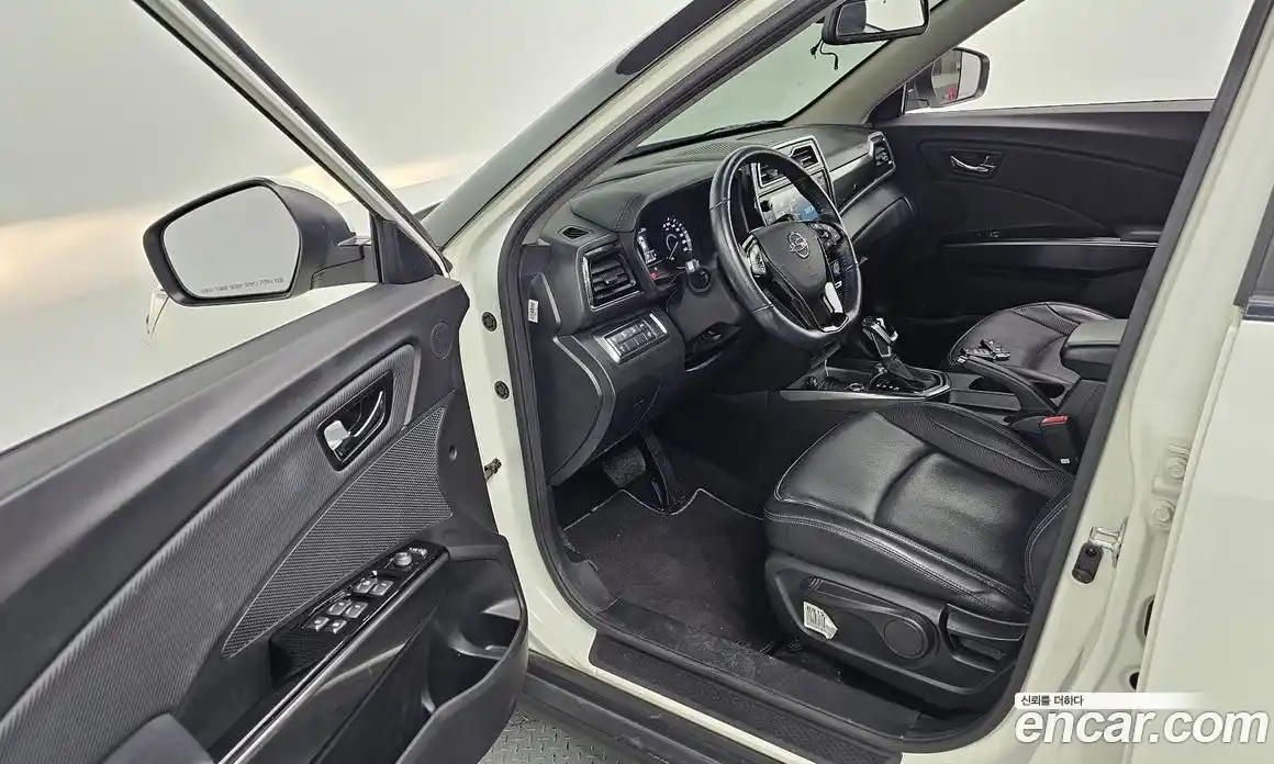 SsangYong TIBOLI 2022 1.5 автомат (гидро), фото 11