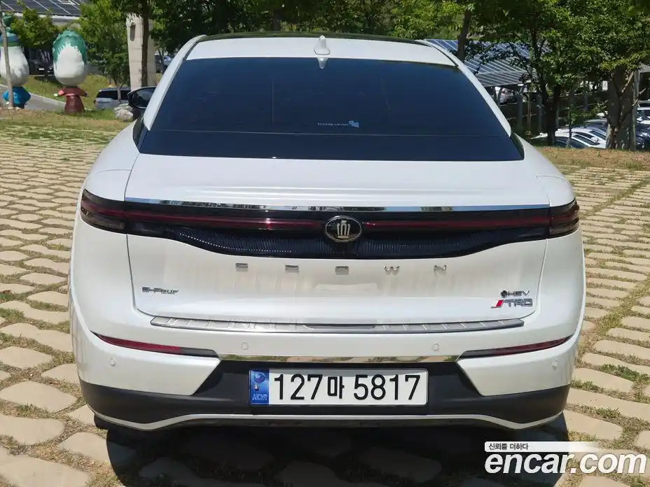 Toyota Crown 2024 2.5 автомат (гидро), фото 5 Toyota Crown 2024 2.5 автомат (гидро), фото 5