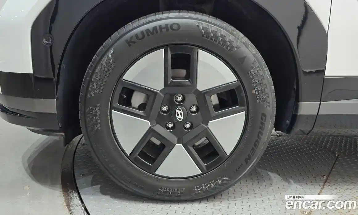 Hyundai Santa Fe 2024 1.6 автомат (гидро), фото 5