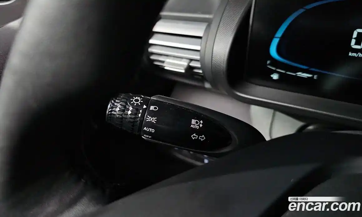 Hyundai Casper 2022 1.0 автомат (гидро), фото 19