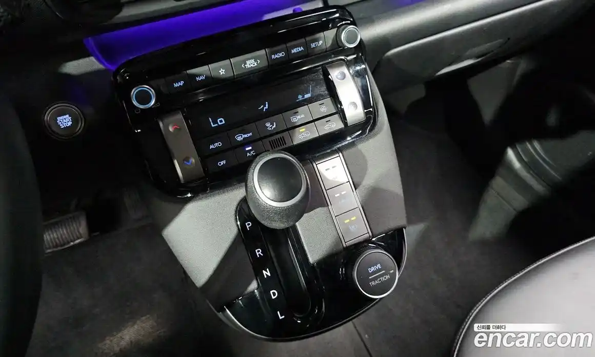 Hyundai Casper 2022 1.0 автомат (гидро), фото 9