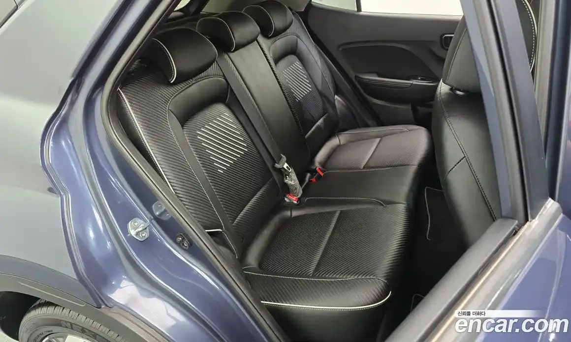 Hyundai Venue 2020 1.6 автомат (гидро), фото 17