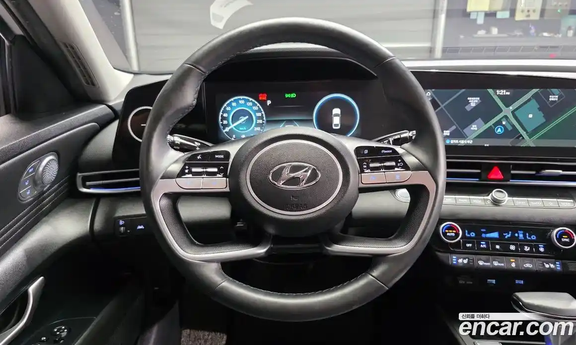 Hyundai Avante 2021 1.6 автомат (гидро), фото 12