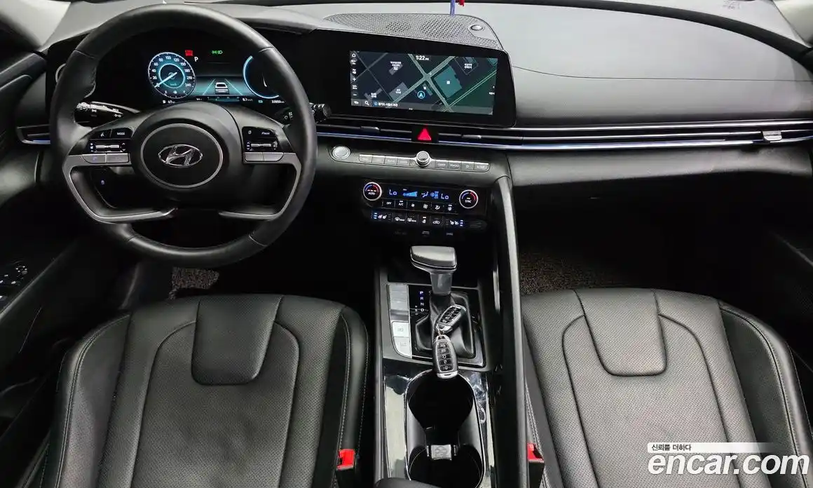 Hyundai Avante 2021 1.6 автомат (гидро), фото 7