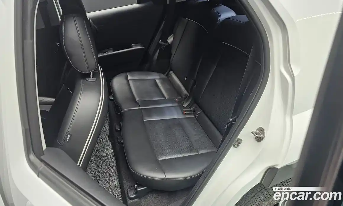 Hyundai Casper 2022 1.0 автомат (гидро), фото 16