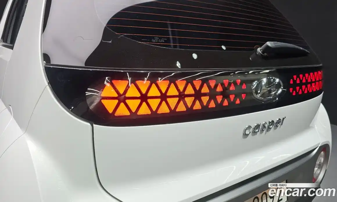 Hyundai Casper 2022 1.0 автомат (гидро), фото 9