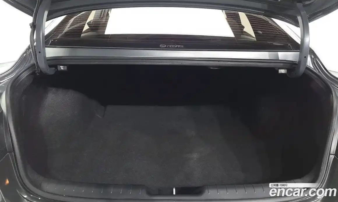 Hyundai Avante 2022 1.6 автомат (гидро), фото 26