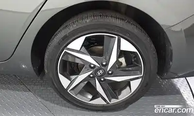 Hyundai Avante 2022 1.6 автомат (гидро), миниатюра 7
